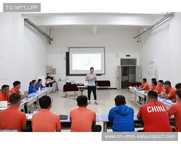 琑队如何推动青训课程的数字化教学与数据支持